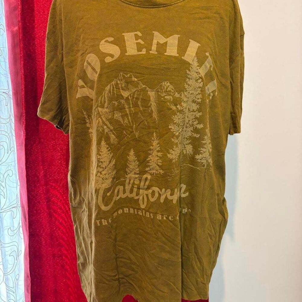 Time-and-tru Women's Khaki and Green T-shirt